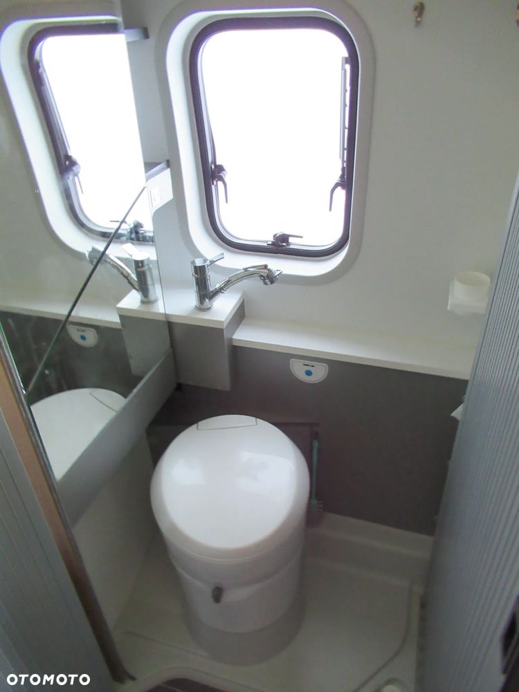 Adria Twin 640 SLX - 28