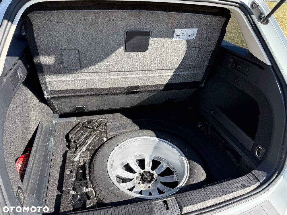 Volkswagen Passat Variant 1.6 TDI BMT Comfortline - 34