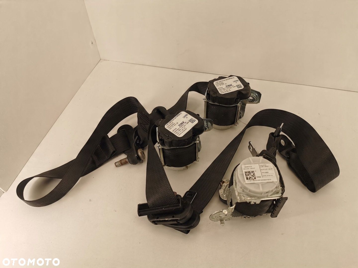 P5ZN25TX7AC DODGE RAM 5 V PASY BEZPIECZEŃSTWA TYŁ PRAWY LEWY ŚRODKOWY - 1