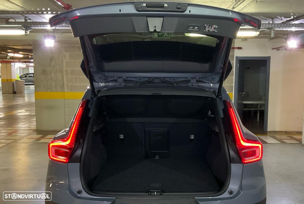 Volvo XC 40 1.5 T3 Momentum Plus Geartronic - 22