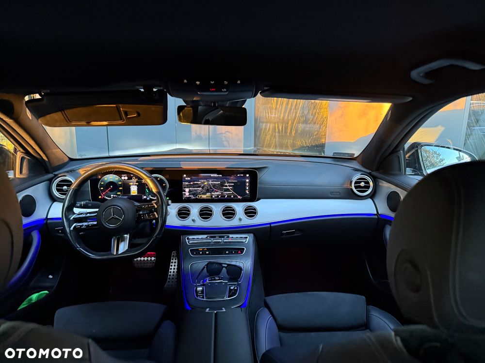 Mercedes-Benz Klasa E 220 d 4-Matic AMG - 40