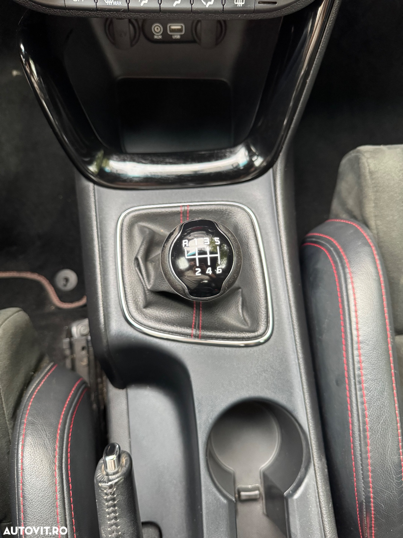 Kia Ceed Cee'd 1.6 T-GDI GT - 16