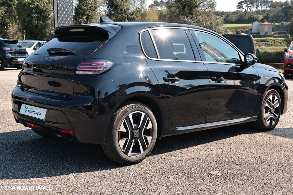 Peugeot 208 1.2 PureTech Allure - 3