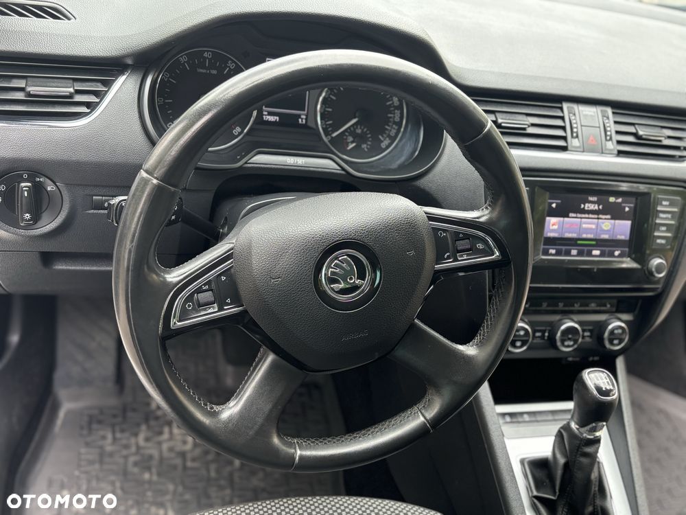 Skoda Octavia - 8