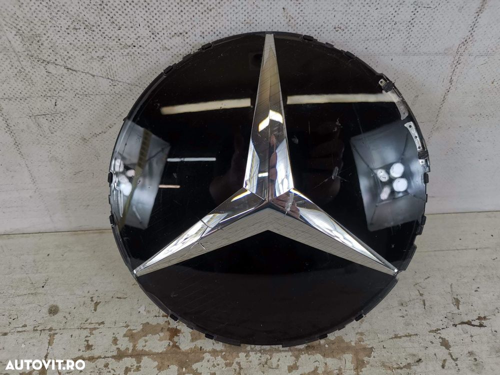 Emblema Grila Centrala Cu Senzor Radar Distronic Si Incalzire Mercedes - 1