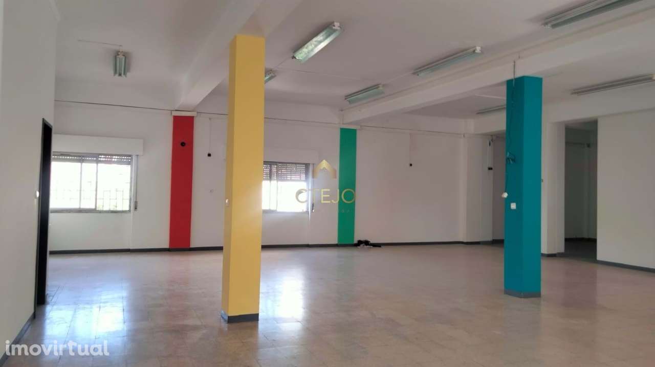 LOJA PARA VENDA  POVOA de SANTA IRIA  COM 260m2 - Grande imagem: 3/22