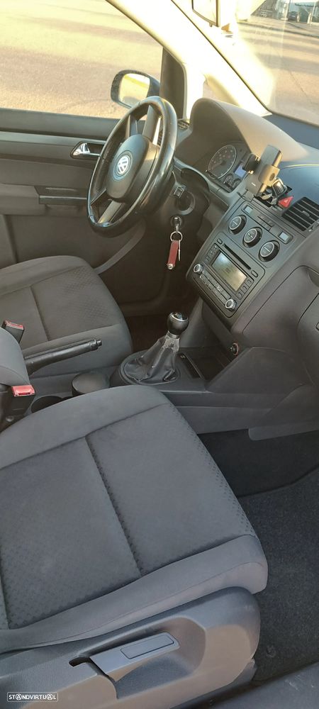 VW Touran 1.4 TSI Trendline 5L - 17