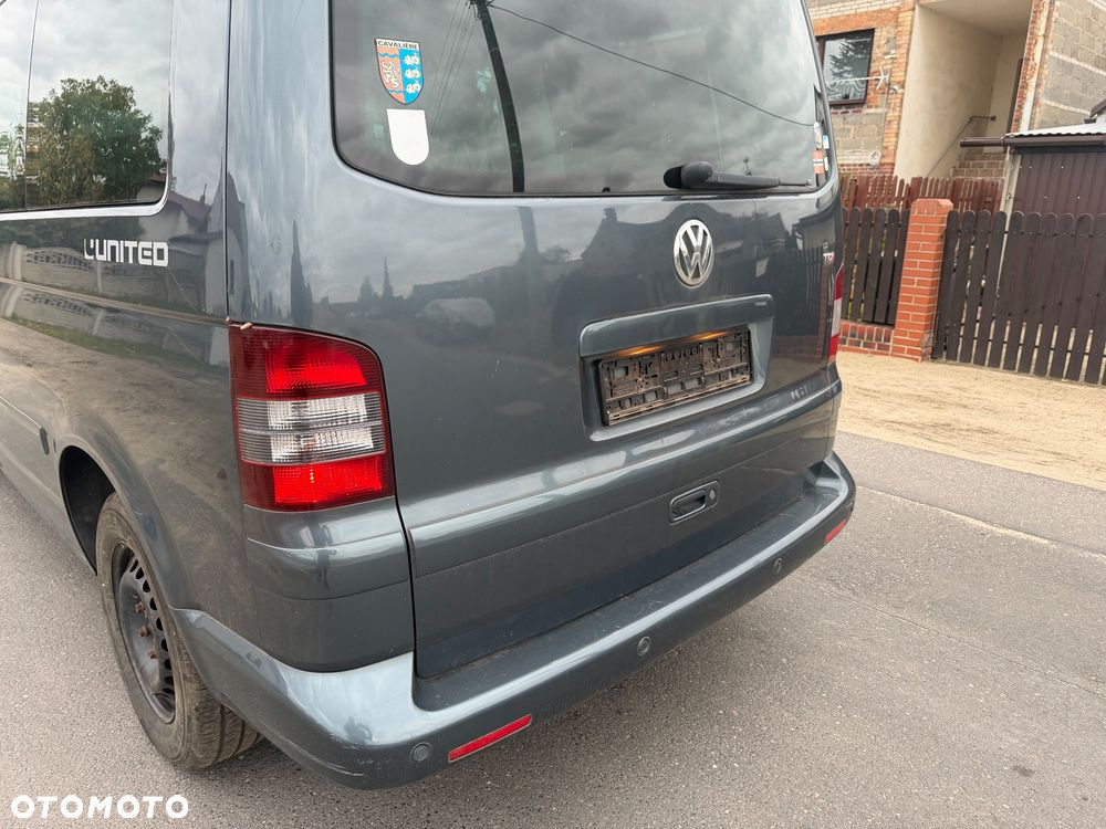 Volkswagen Multivan 2009 photo 5
