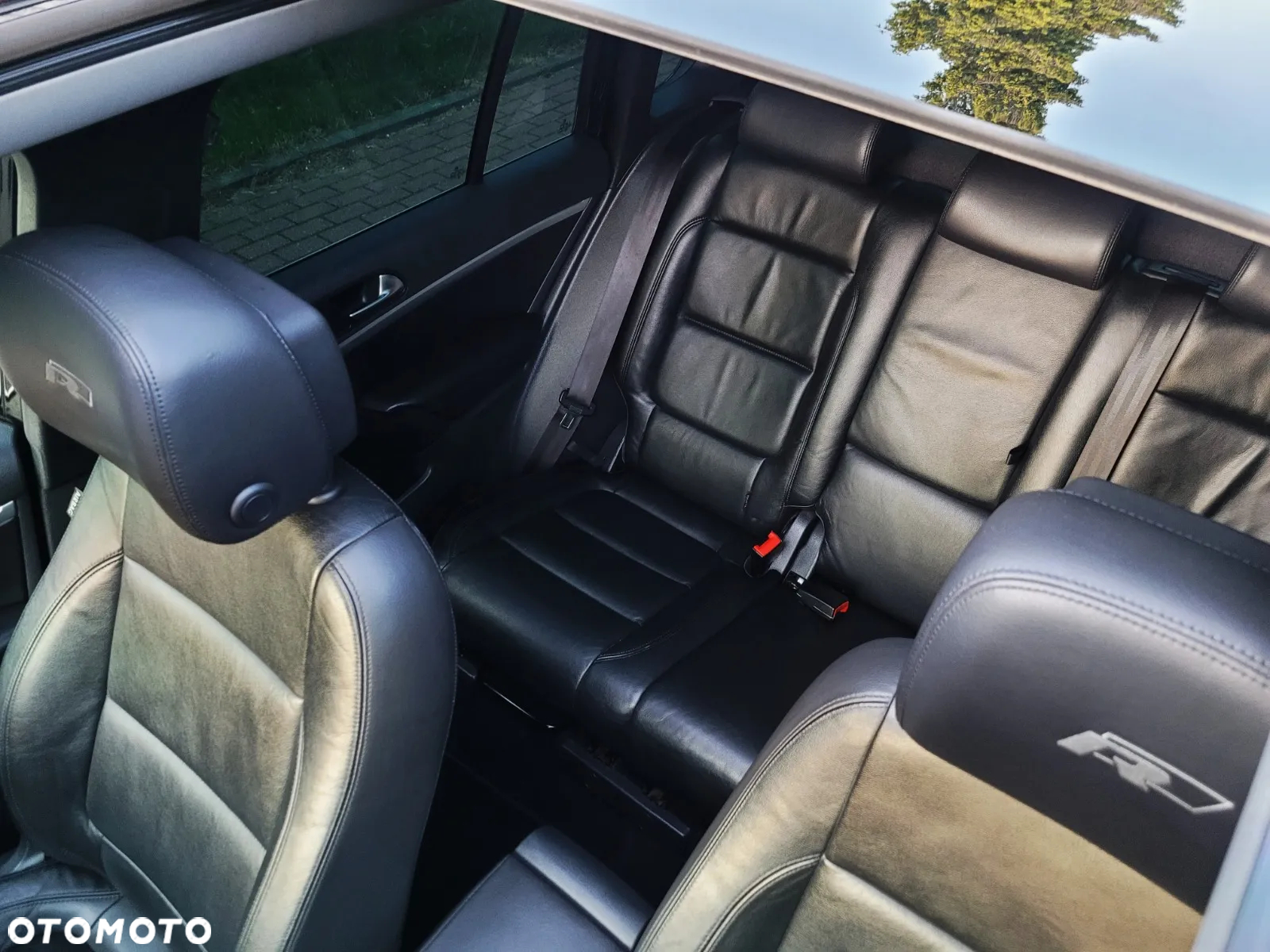 Volkswagen Tiguan 2.0 TDI DPF BlueMotion Technology Sport & Style - 34