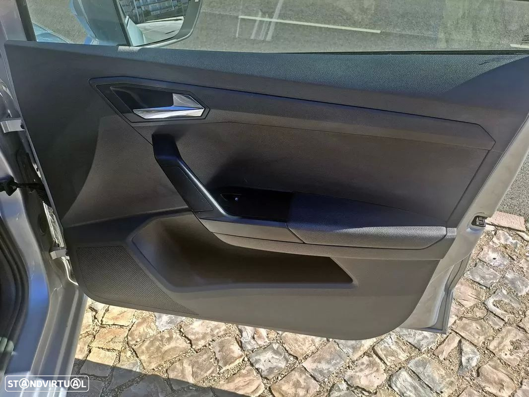 SEAT Ibiza 1.0 Reference - 25