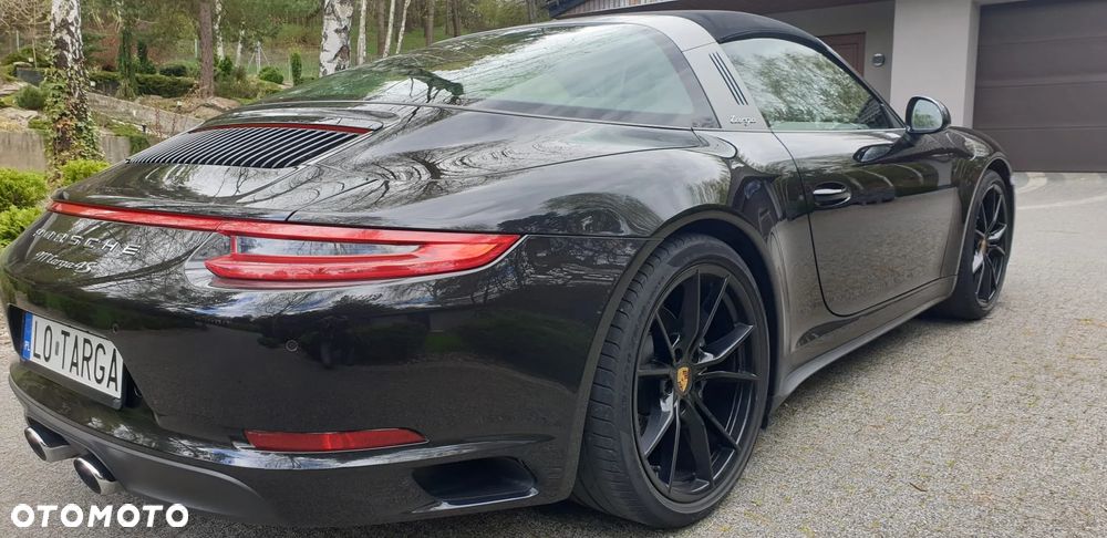 Porsche 911 Targa 4 PDK - 9