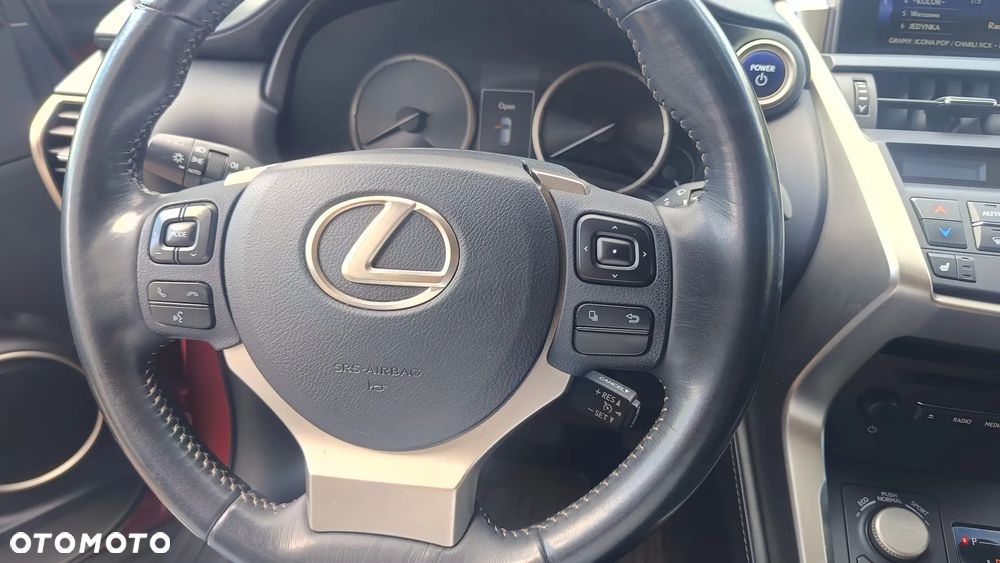 Lexus NX 300h Elite AWD - 25