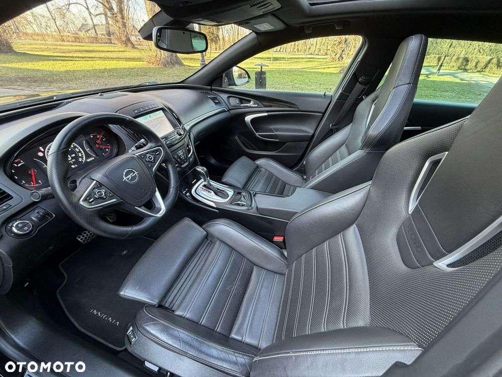 Opel Insignia - 21