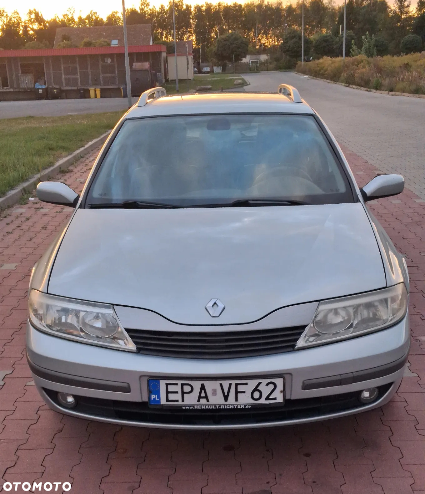 Renault Laguna 1.8 Emotion - 23