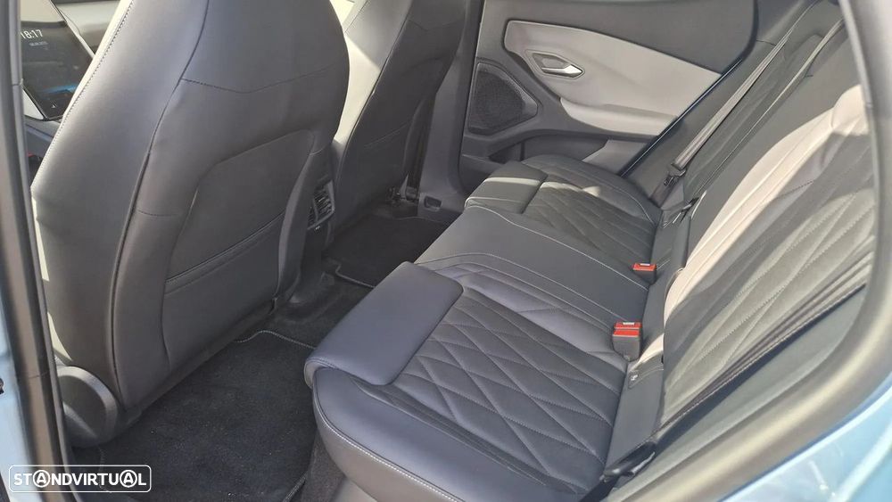 Ford Explorer 77 kWh Premium - 16