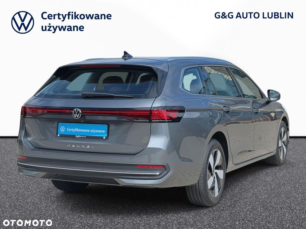 Volkswagen Passat - 6