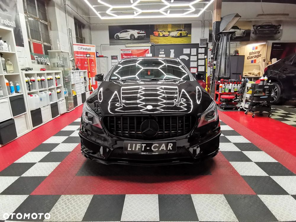 Mercedes-Benz CLA 45 AMG 4Matic 7G-DCT - 6