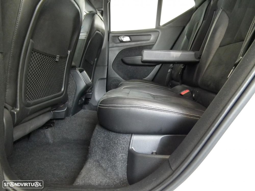 Volvo XC 40 2.0 D3 R-Design - 15