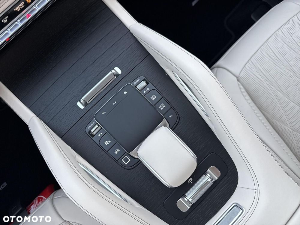 Mercedes-Benz GLS - 20