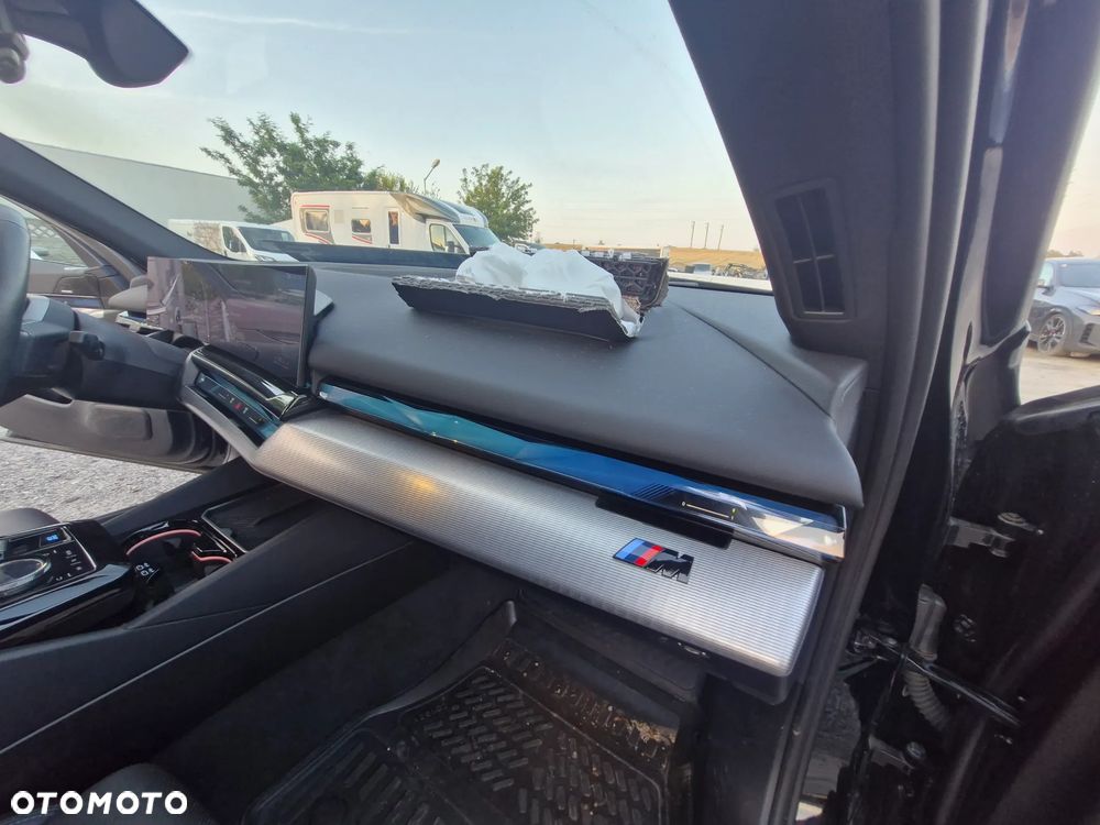 BMW i5 eDrive40 - 38