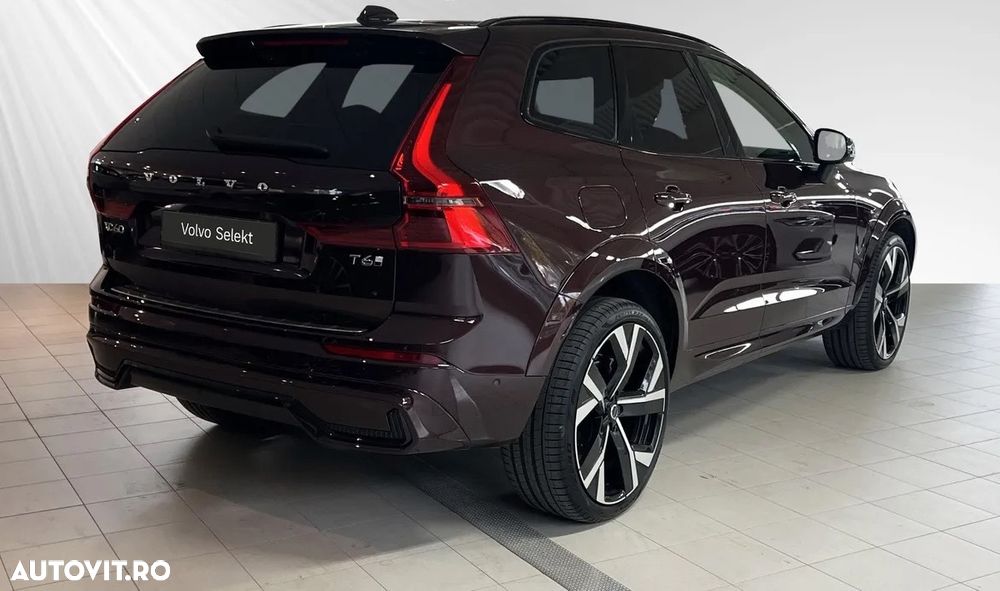 Volvo XC 60 T6 AWD AT PHEV Plus Dark - 4