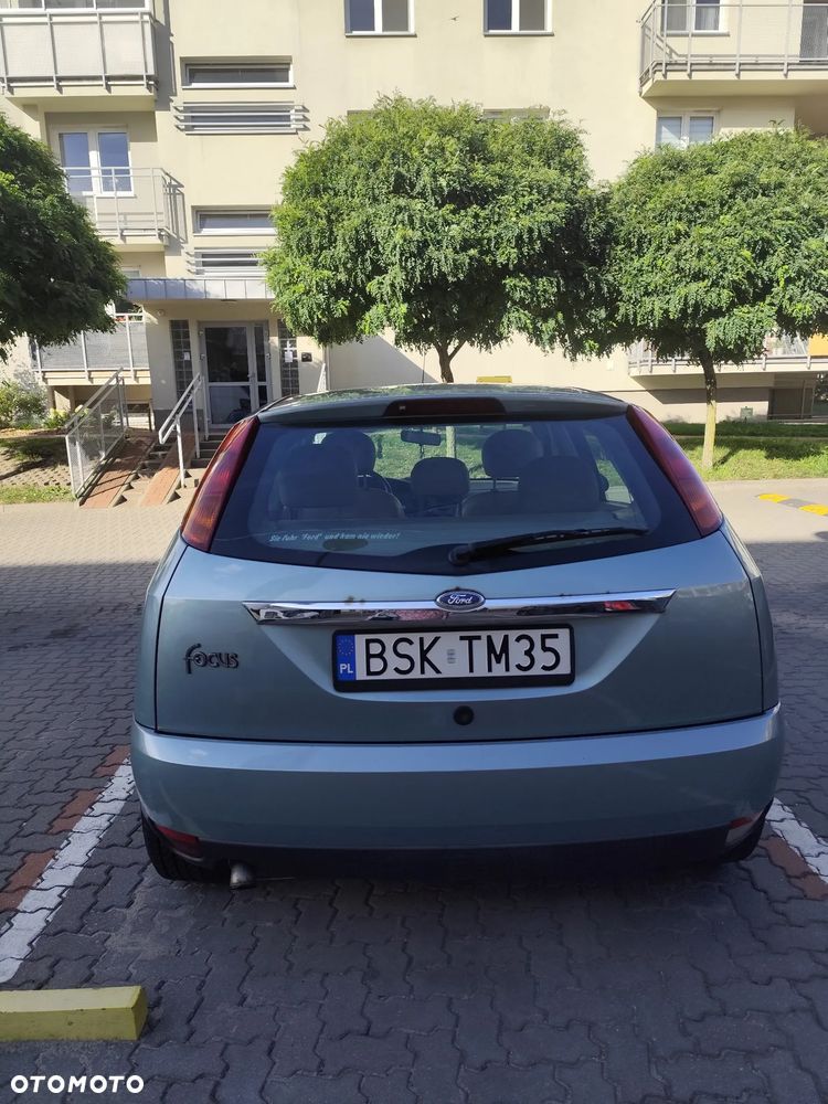 Ford Focus DI Ghia - 5