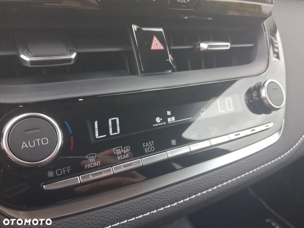 Toyota Corolla 1.8 Hybrid Style - 31