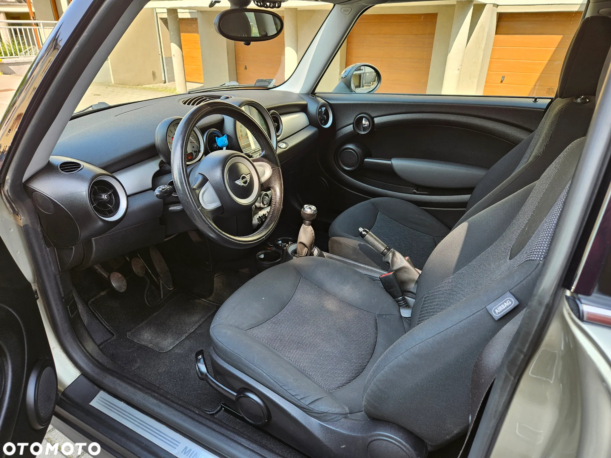 MINI ONE Standard - 15