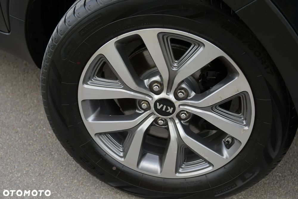 Kia Sportage - 16