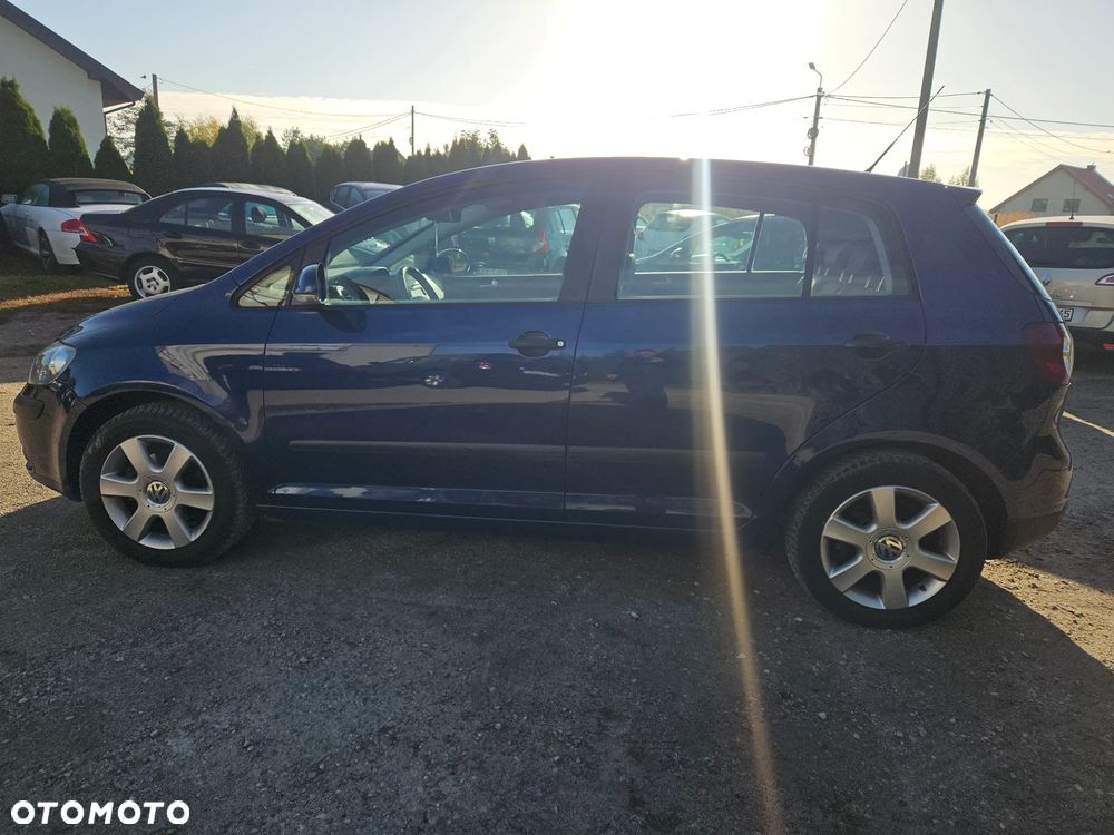 Volkswagen Golf Plus - 10