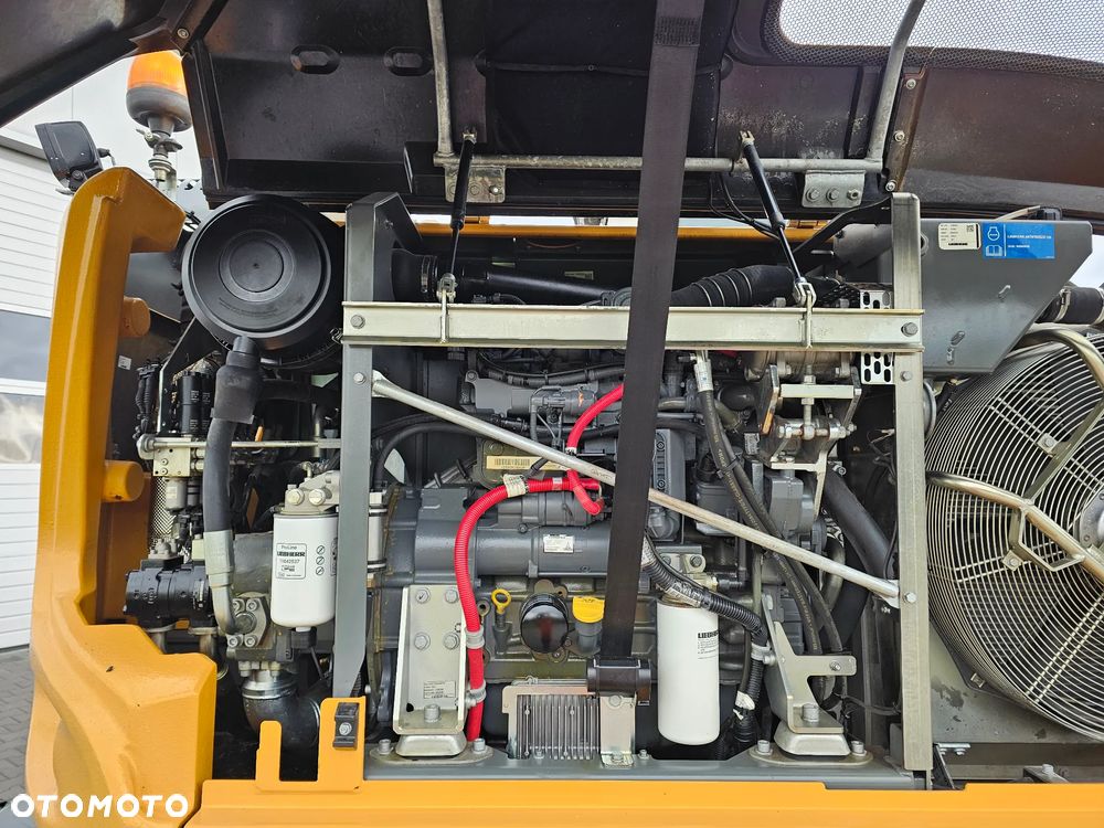 Liebherr A 912 Compact - 17