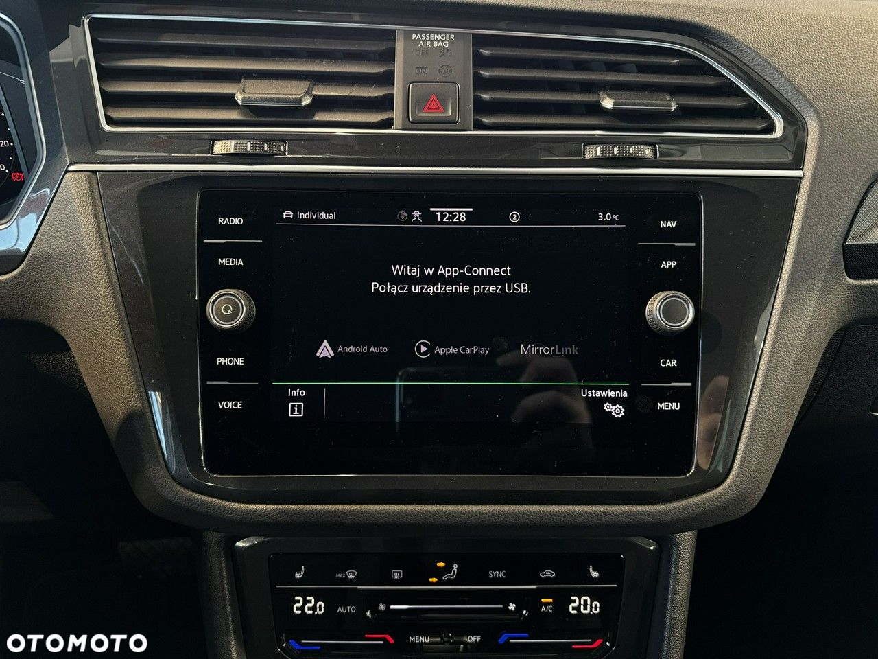 Volkswagen Tiguan - 30