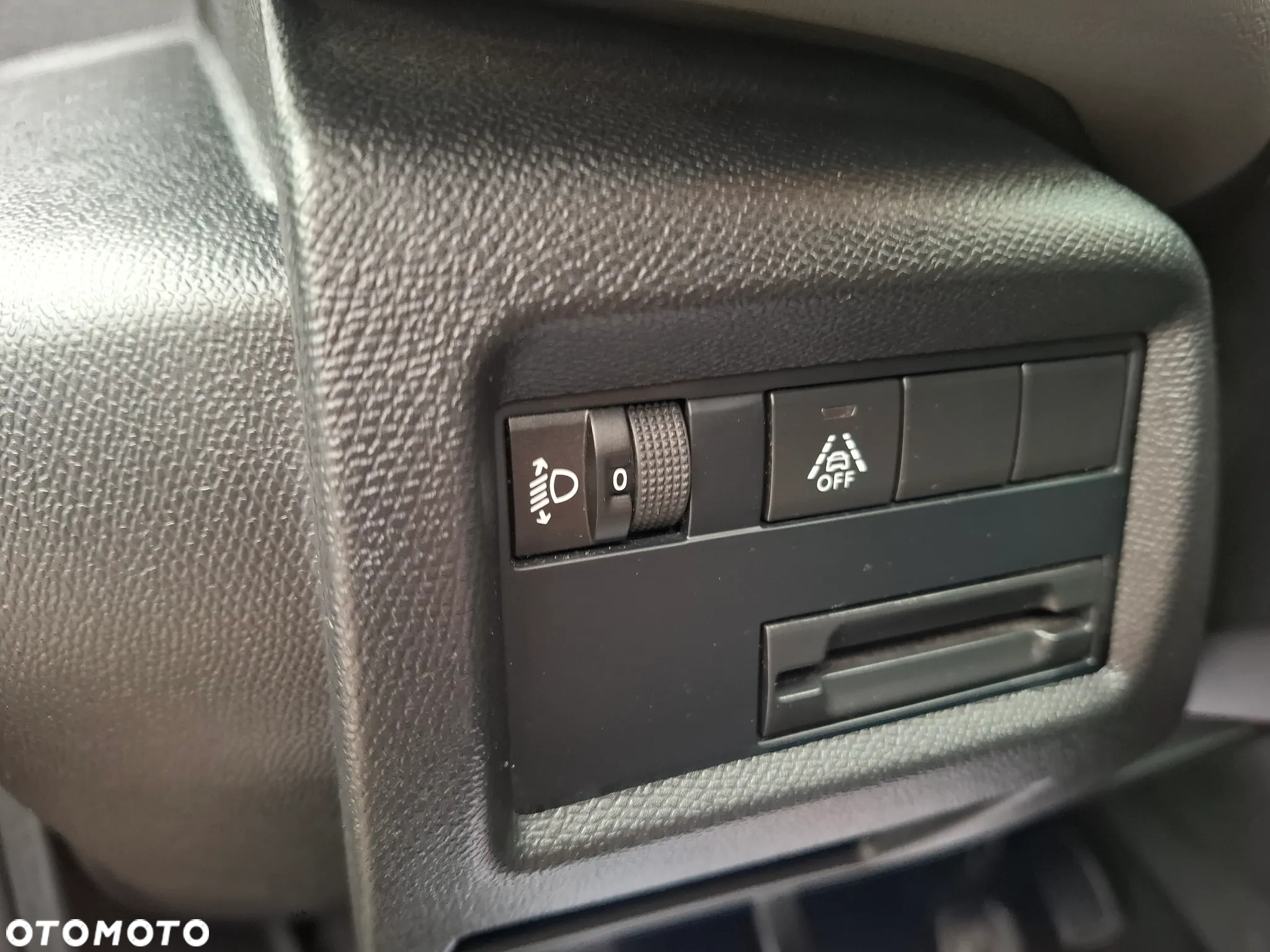 Citroën C5 Aircross BlueHDI 130 S&S LIVE - 30