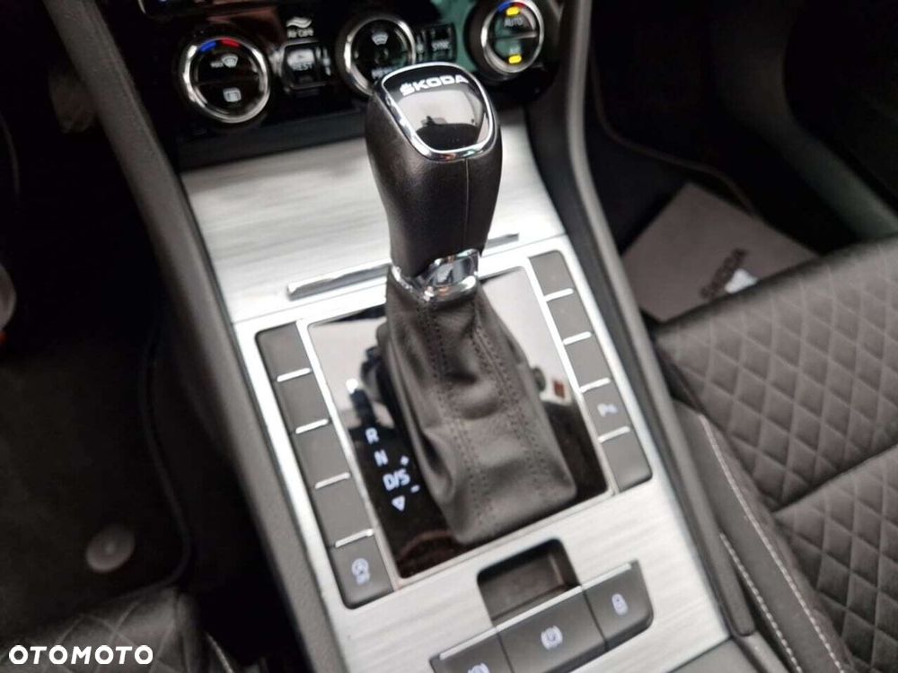 Skoda Superb 1.5 TSI ACT DSG Active - 11