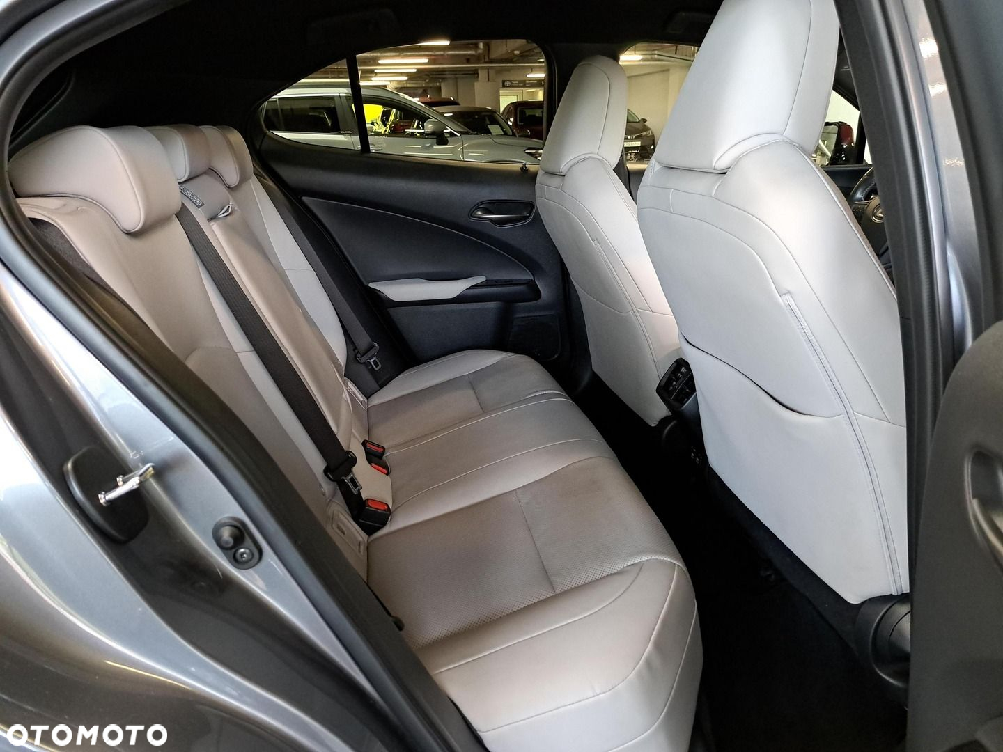 Lexus UX 200 Prestige 2WD - 13