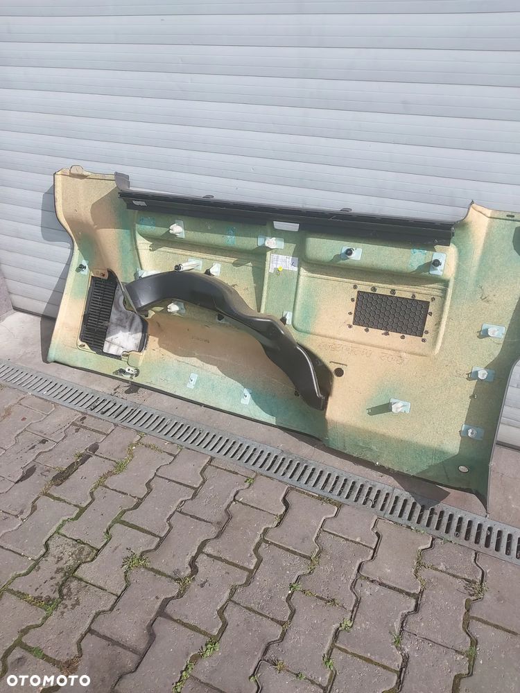 Boczki tapicerki tył vw t5 t6 wersja długa - 2