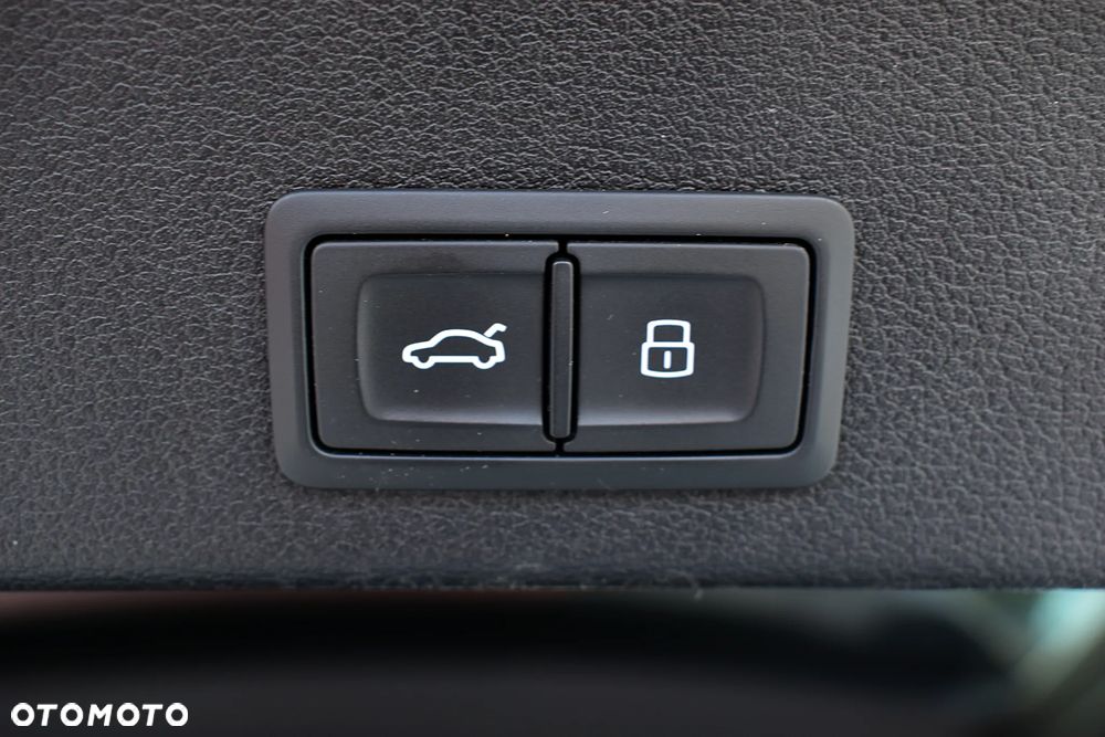 Audi A4 Avant 35 TFSI mHEV S Line S tronic - 19