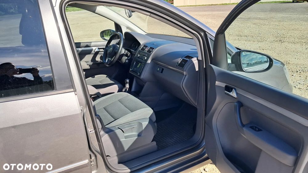 Volkswagen Touran 1.6 TDI DPF Trendline Perfectline - 12
