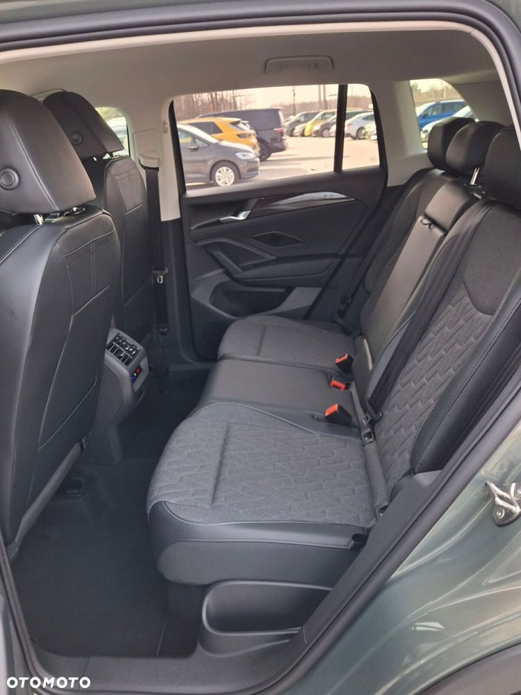 Volkswagen Tiguan - 17