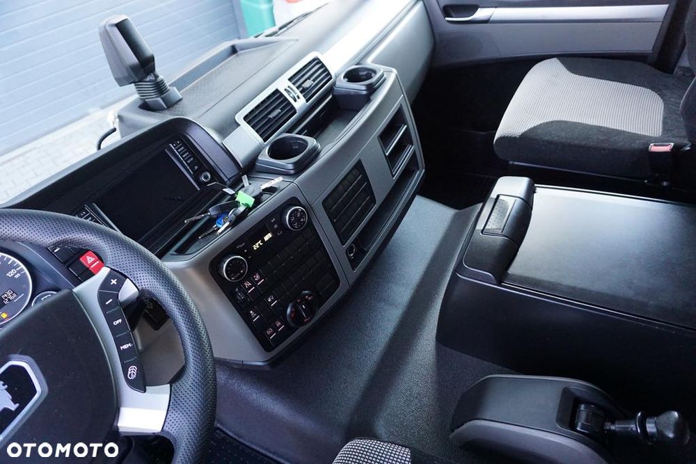 MAN TGM / 12.250 / EURO 6 / KONTENER + WINDA / 20 PALET / DŁ. 8 M - 9