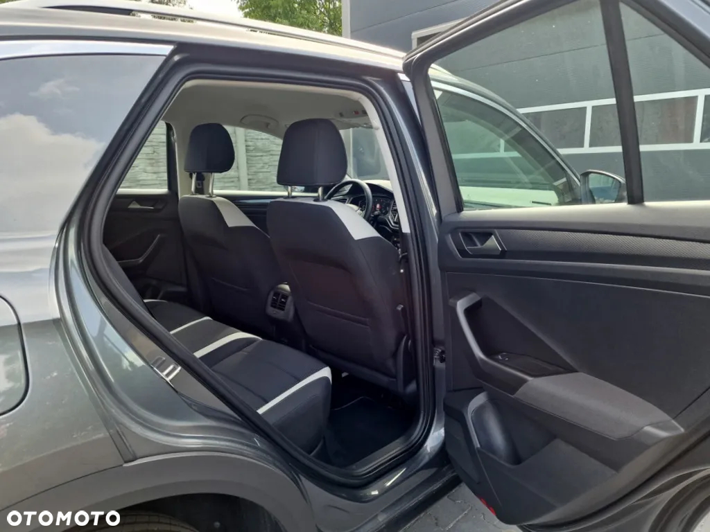 Volkswagen T-Roc 2.0 TDI SCR DSG Sport - 24