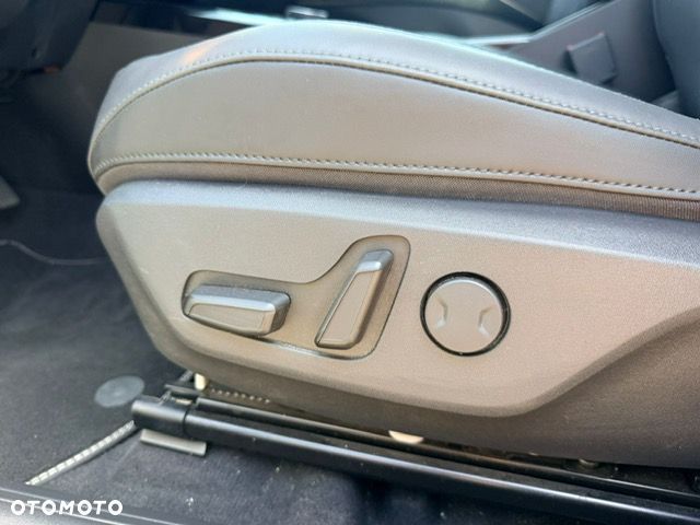 Kia Niro 64kWh L - 16