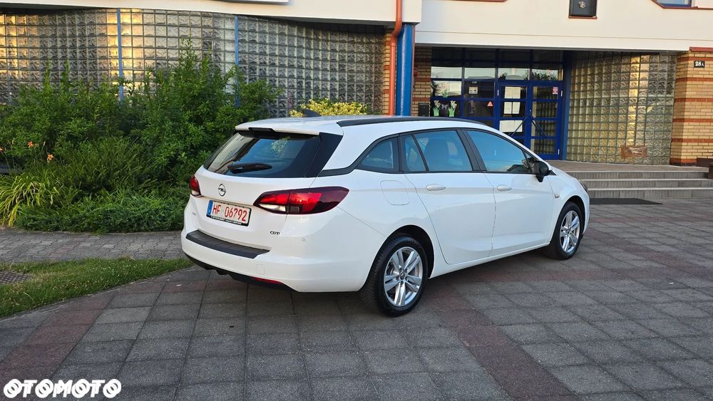 Opel Astra - 38