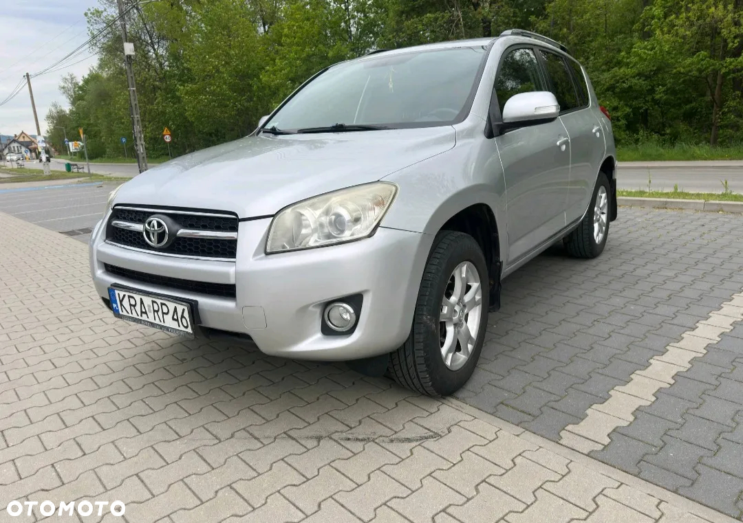 Toyota RAV4 - 11