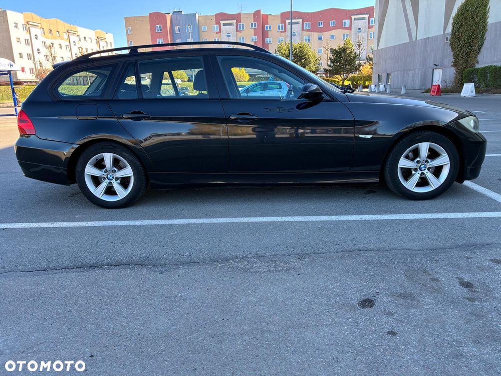 BMW Seria 3 318d - 4
