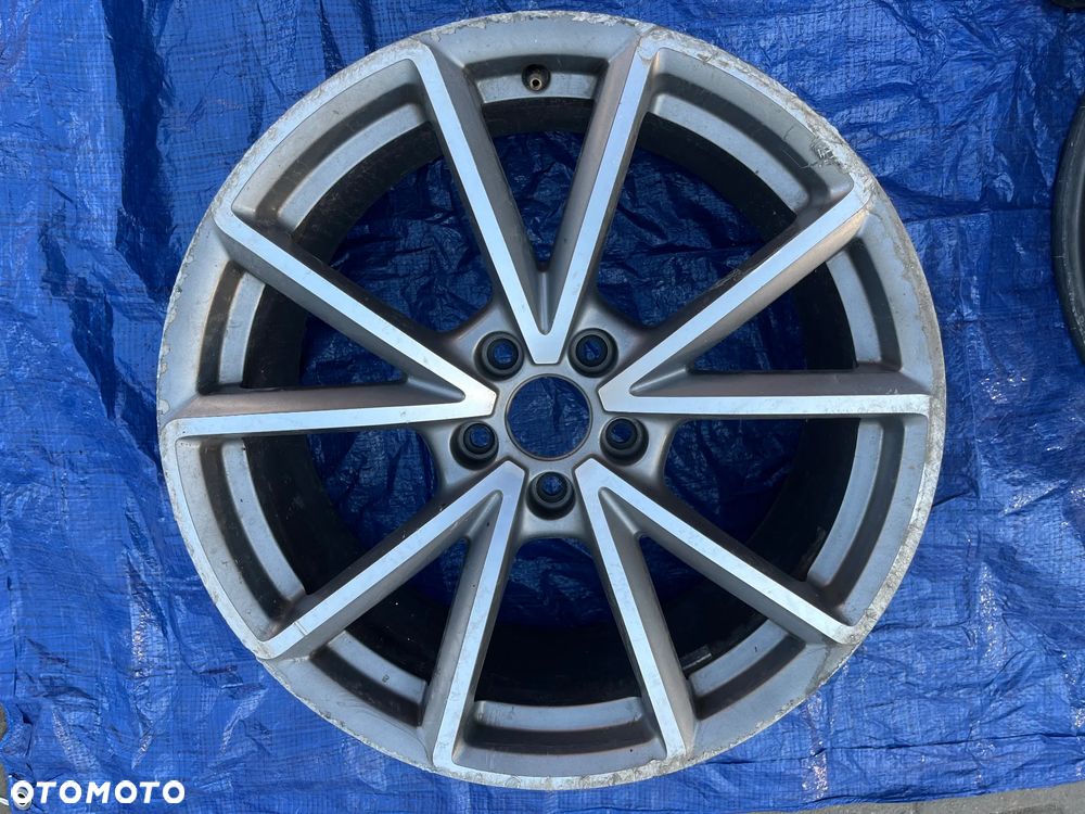 ALUFELGA FELGA Audi S4 RS4 A4 B9 8W felga 5X112 19 cali 8W0601025 EA BD - 1