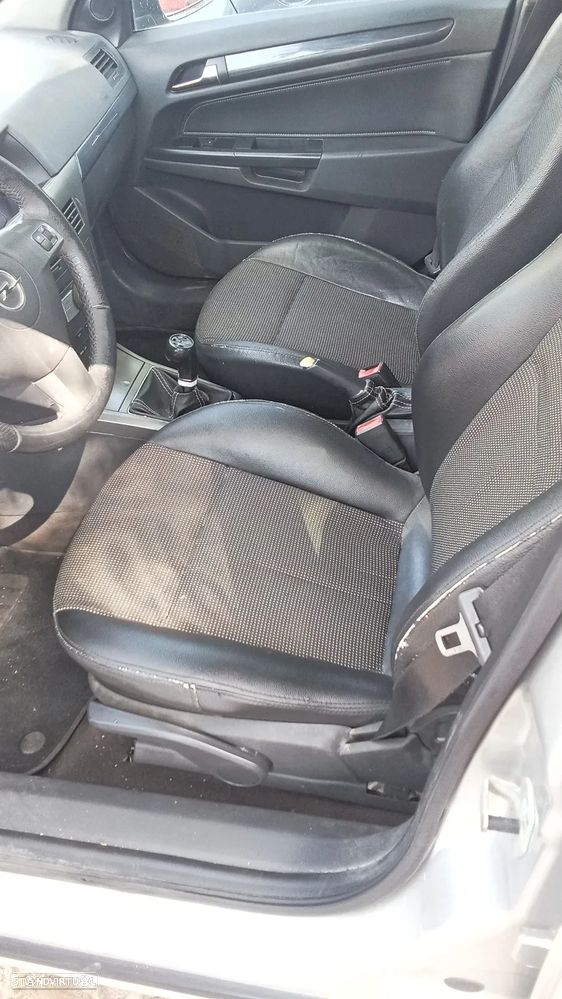 Opel Astra 1.7 CDTI Cosmo M5 - 15