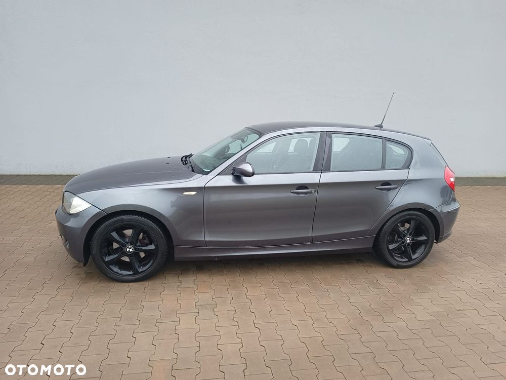 BMW Seria 1 120i - 10