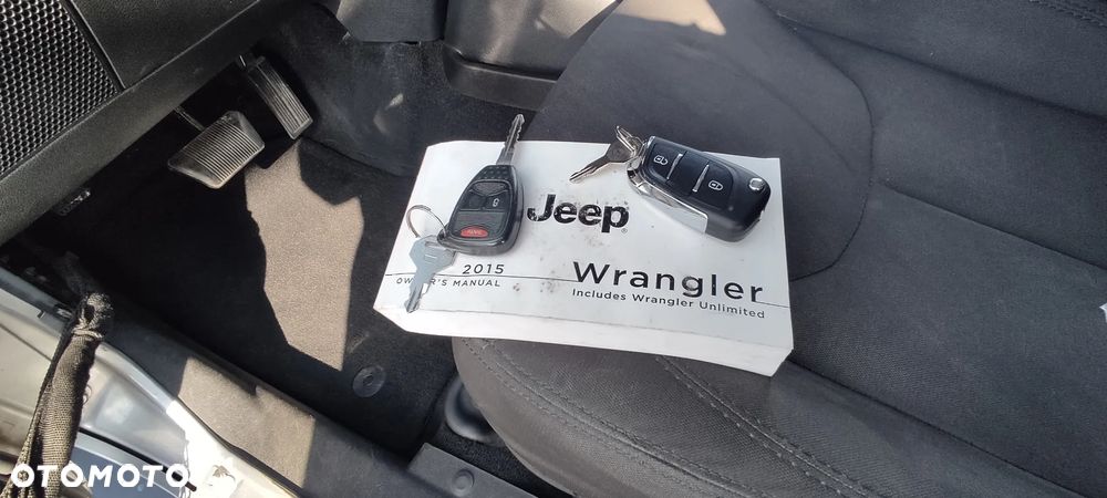 Jeep Wrangler 3.6 Unlim X - 39