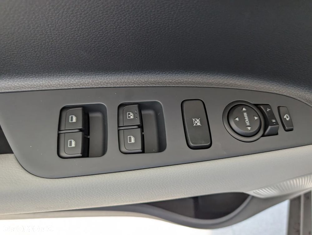 Kia Stonic 1.2 L - 10